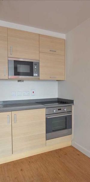 Studio to rent - Photo 1