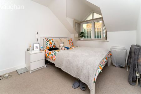 2 bedroom maisonette to rent - Photo 5