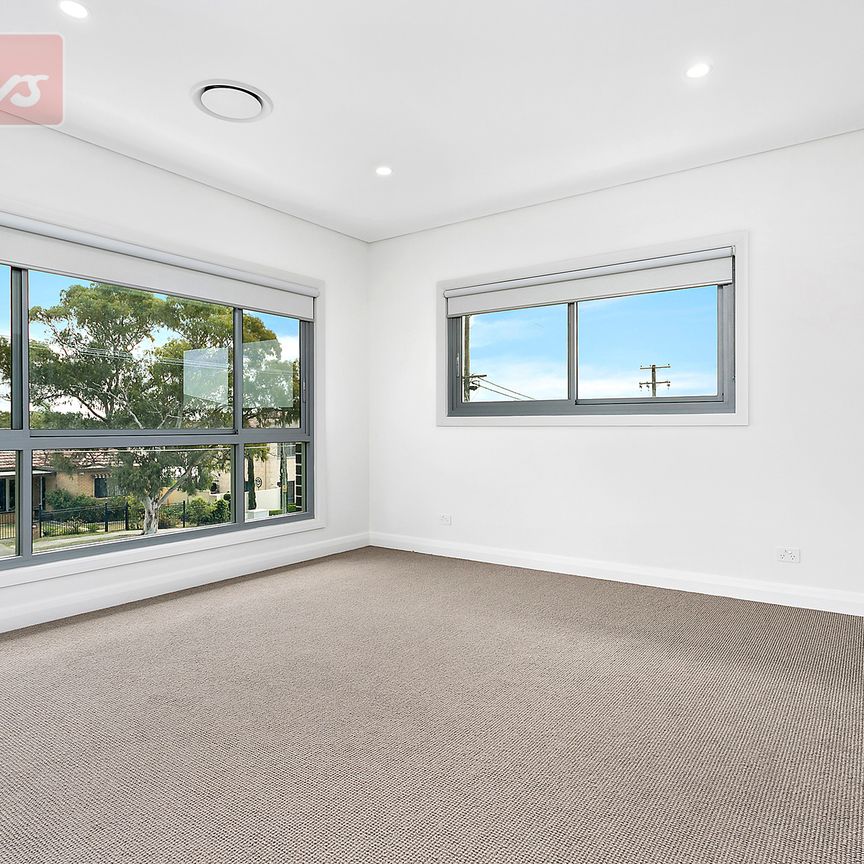 5/4 Birdwood Street - Photo 1