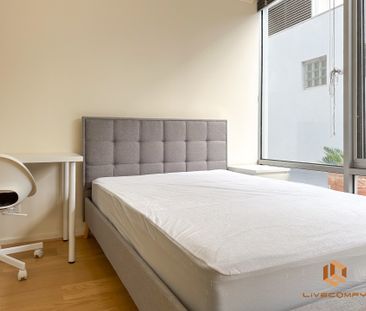 West Melbourne - Photo 2