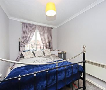 2 bedroom flat to rent - Photo 6