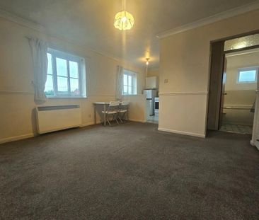 Studio to rent - Photo 4