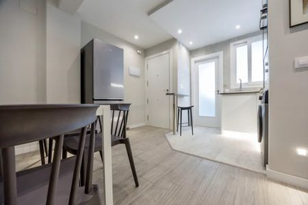 Carrer de Caravaca, Valencia, Valencian Community 46021 - Photo 2