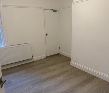 2 bedroom house share to rent - Photo 3