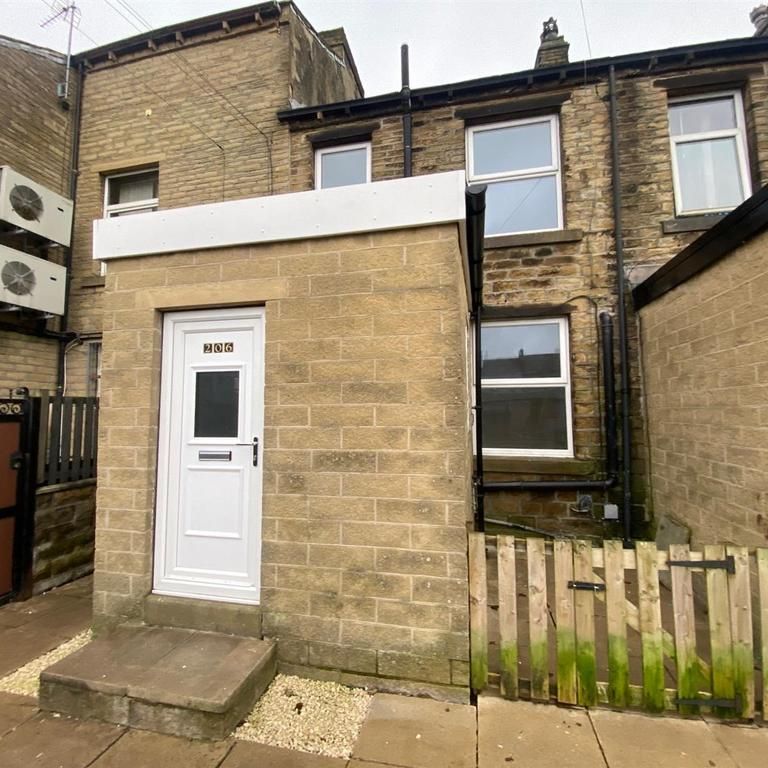 2 bedroom terraced house to rent - Photo 1