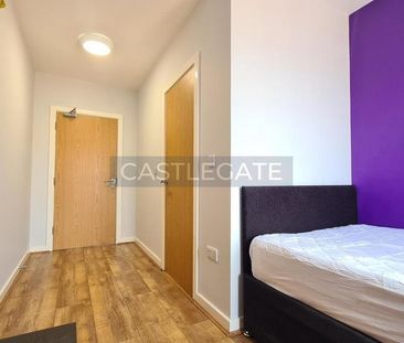 7 bedroom flat share to rent - Photo 1
