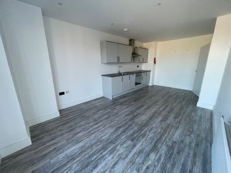 Clarence Street, Swindon - Photo 2