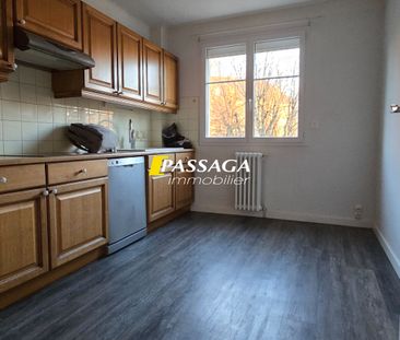 Location Appartement 3 pièces 65m² - Photo 6