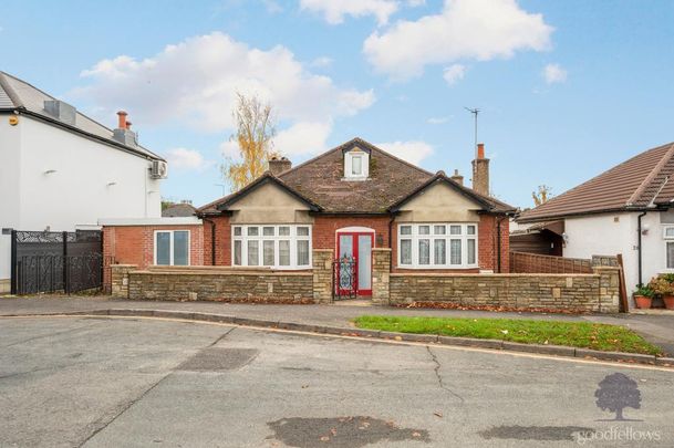 3 bedroom bungalow to rent - Photo 1