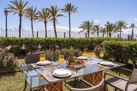 4 bedroom luxury Apartment for rent in Puerto Banus, Spain - Photo 5