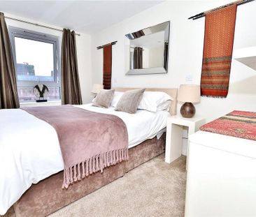 2 bedroom penthouse to rent - Photo 5