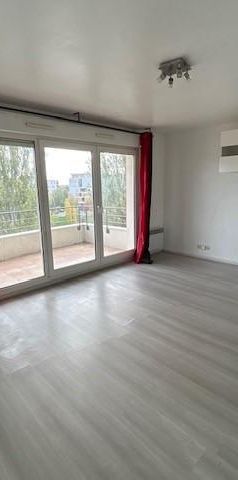 Location Appartement 1 pièce 27m² NEUILLY PLAISANCE 93360 - Photo 1