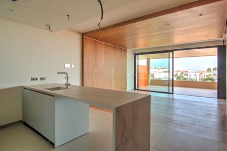 Middle Floor Apartment in Fuengirola - Photo 3