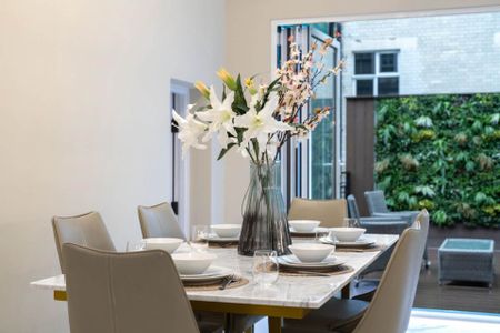 Price £3,000 pw - Available Now - Furnished - Photo 5