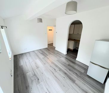 Grove Road, Hitchin - Photo 1