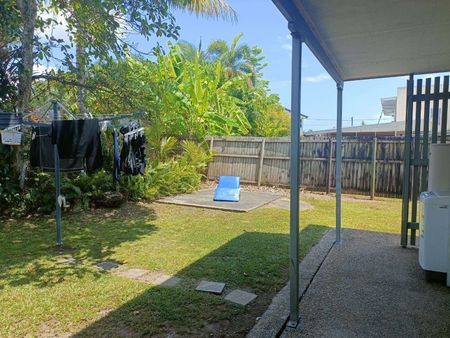 Cairns North - Photo 2