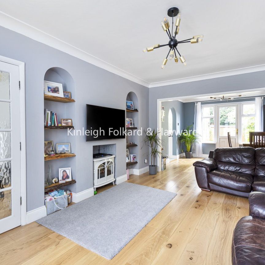 Friary Close, London, N12 - Photo 1