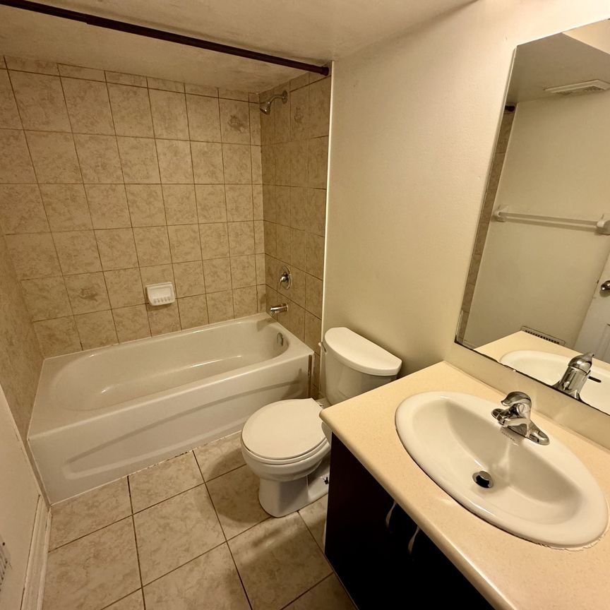 For Lease - 203 Sussexvale Drive Unit# Bsmt, Brampton, Ontario - Photo 1