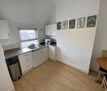 Flat 3, 95 Grafton Street – Student Accommodation Coventry - Photo 3