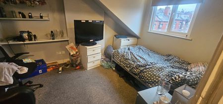 4 Bed - 27 Thornville Road, Hyde Park, Leeds - LS6 1JY - Student - Photo 5