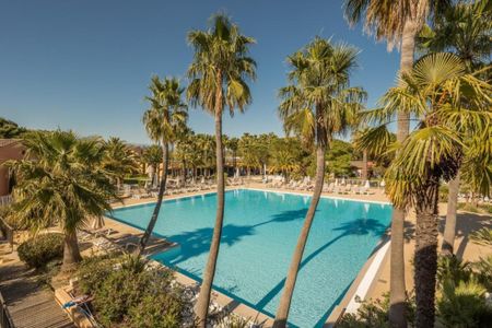 STUDIO AVEC PISCINE PROCHE DE TOUTE COMMODITE - Photo 4