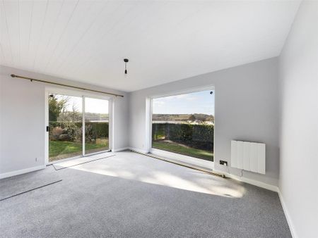 4 bedroom detached house to rent - Photo 4