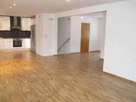 RENOVERAD VILLA I SOLHEM SPÅNGA - Photo 3