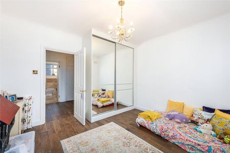 3 bedroom flat to rent - Photo 3