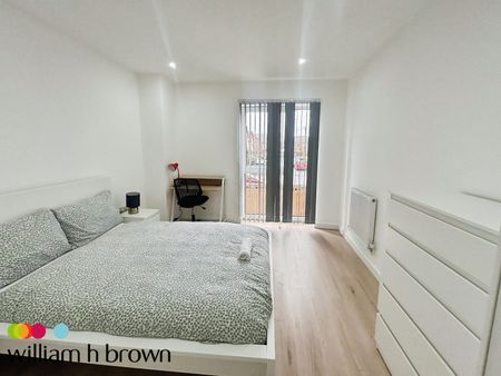 High Road, Romford - Photo 4