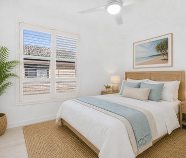 STYLISH COASTAL THREE BEDROOM TOWNHOUSE - SECONDS TO THE BEACH! - Photo 2