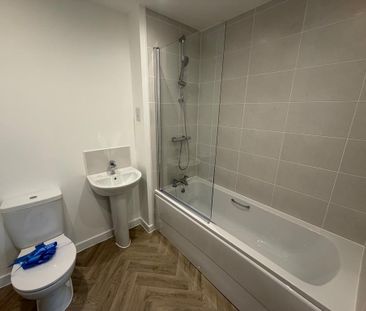 2 bedroom end of terrace house to rent - Photo 6