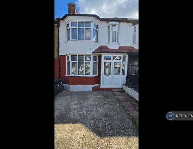 3 bedroom terraced house to rent - Photo 1
