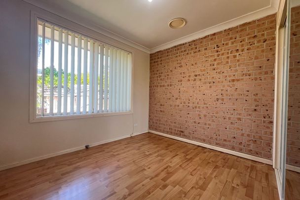 2/40 Girraween Road - Photo 1