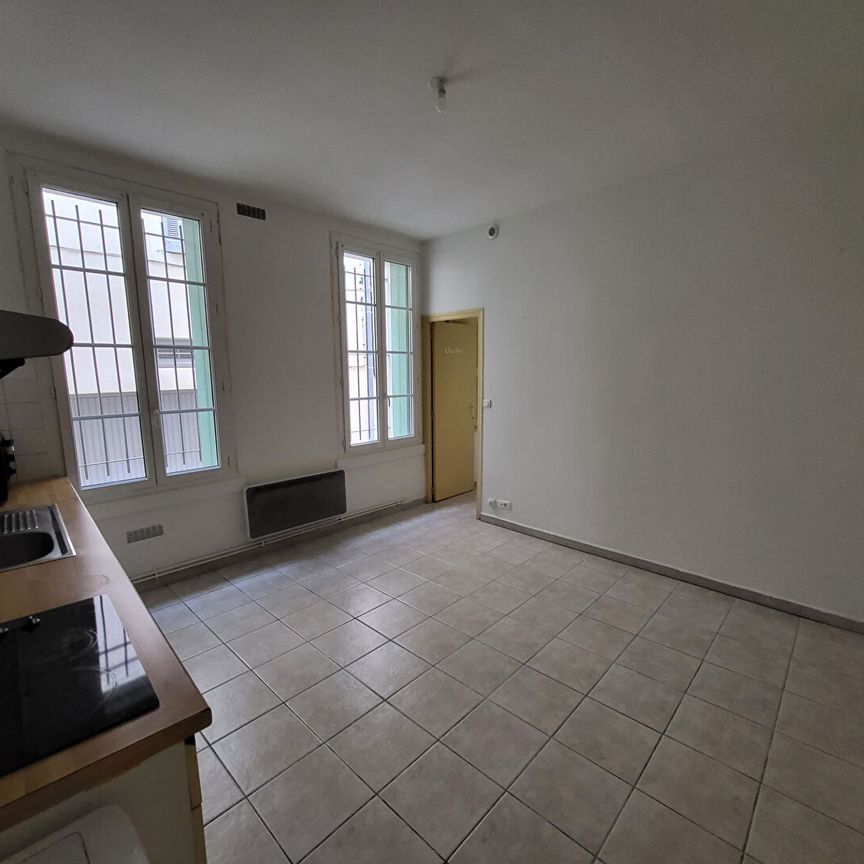 NIMES HAUT GAMBETTA - T2 EN RDC DE 27.58M² - Photo 1