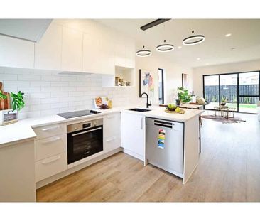 Your New Home for Christmas – 2-Bedroom + Stud... - Photo 4