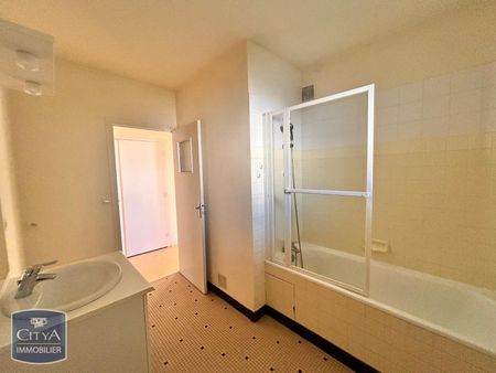 Location Appartement 3 pièces 66m² LAVAL 53000 - Photo 5