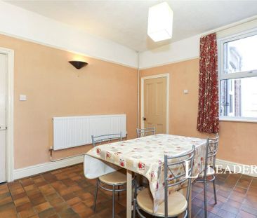 2 bedroom terraced house to rent - Photo 3