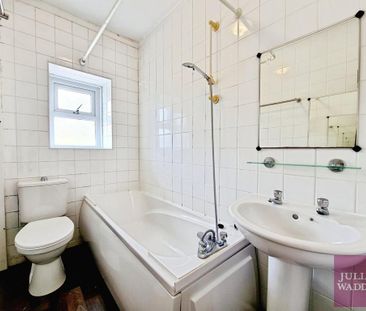 2 bedroom terraced house to rent - Photo 4