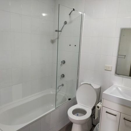 8D/541 Pembroke Road - Photo 4