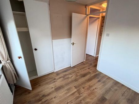 2 bedroom maisonette to rent - Photo 3