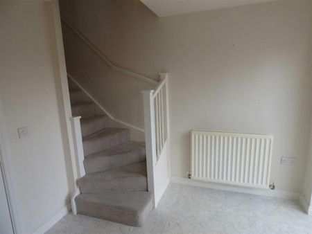 2 bedroom terraced house to rent - Photo 3