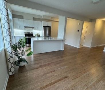 For Lease - 521 Galanthus Walk, Kanata, Ontario - Photo 6