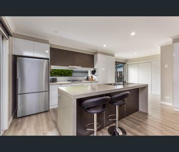 33 Grace Street, White Hills, Vic 3550 - Photo 4