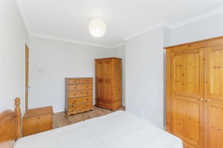 2 bedroom maisonette to rent - Photo 2