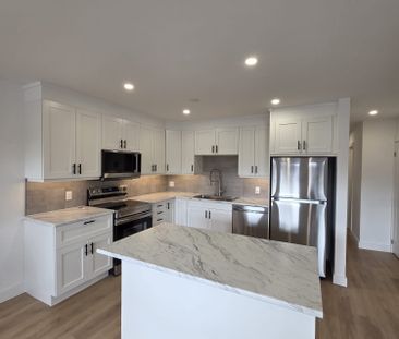 For Lease - 276 A Lakeshore Road Unit# A, Mississauga, Ontario - Photo 5