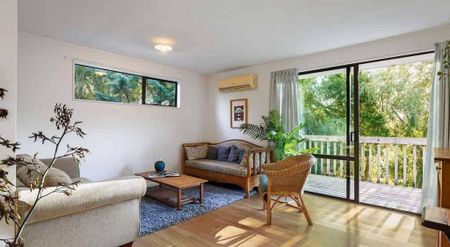 Delightful 2 Bedroom Home - Photo 2