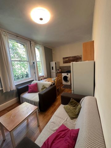 Room in a Shared Flat, Off Lark Lane, L17 - Photo 2