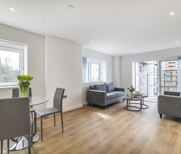 2 bedroom flat to rent - Photo 2