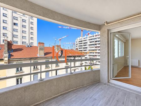 Location Appartement 2 pièces 50m² VILLEURBANNE 69100 - Photo 5