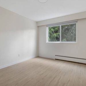 Oxford Manor - 1 Bedroom - Available February 1st - Photo 2